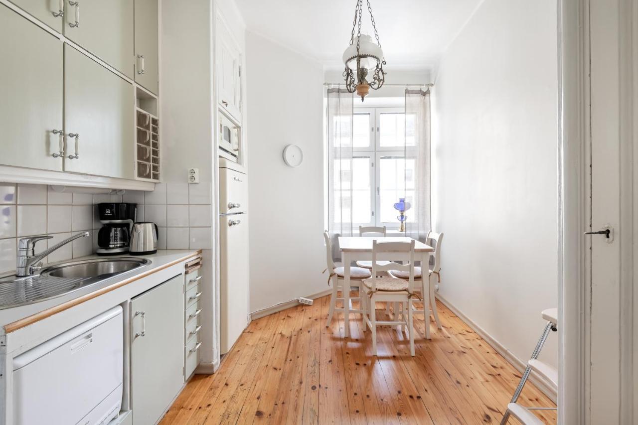 Wehost Spacious Studio For 5 With A Kitchen Helsinki Exterior photo